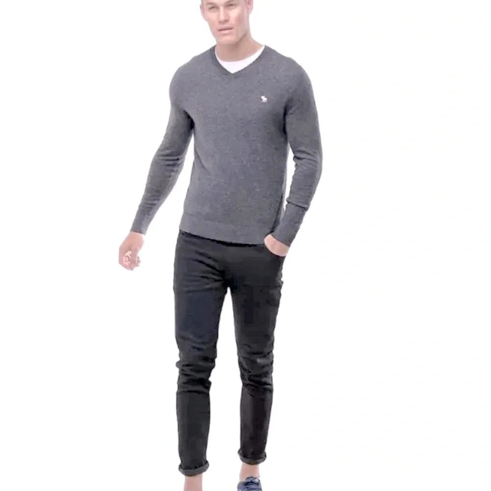 Abercrombie & Fitch Men's Like New V-Neck Sweater in Grey Size XS